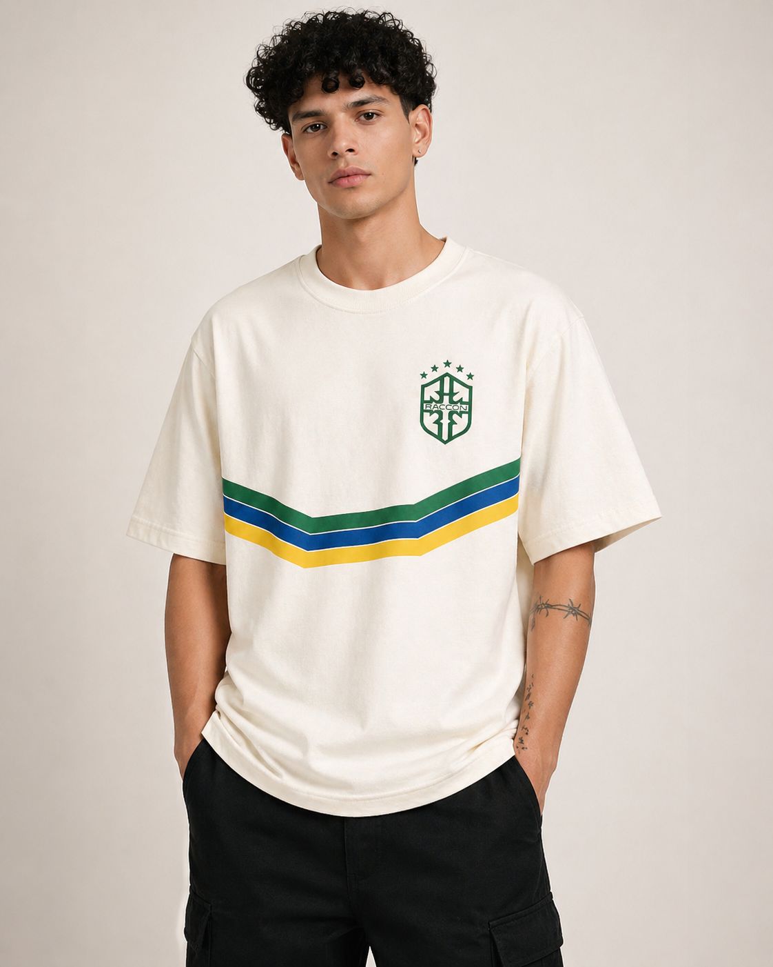 CAMISETA MOVE IN SILENCE - PRETO
